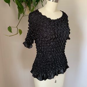 🌼3/$25 Vintage 1990's FC Ruffle Popcorn Top